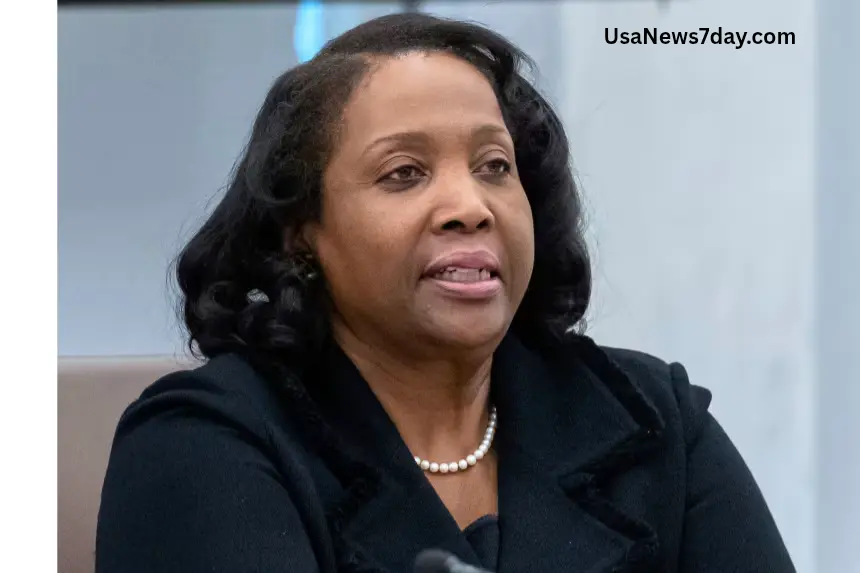 Donald Trump asks the U.S. Supreme Court to remove Federal Reserve Governor Lisa Cook over alleged mortgage fraud controversy.